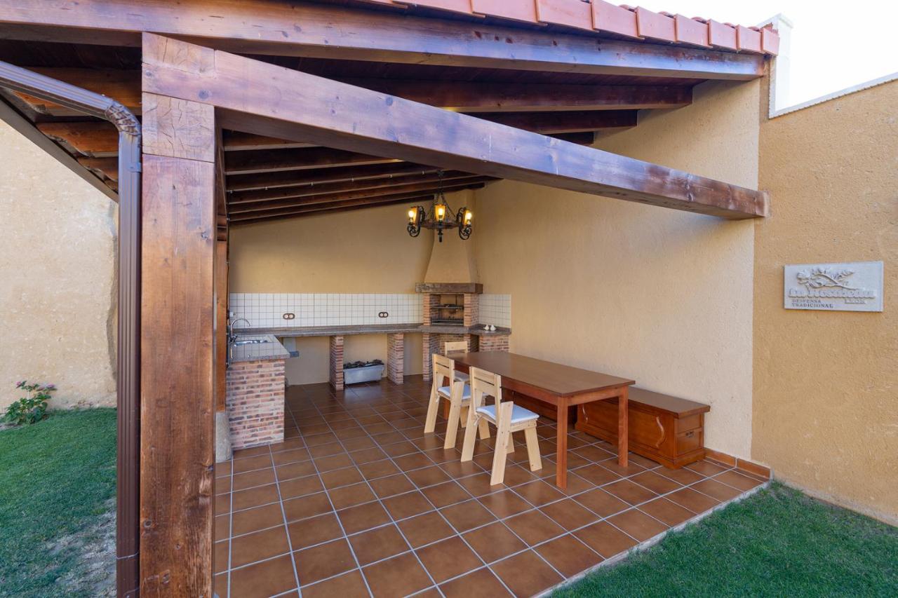 La Rosaleda Leon - Casa Rural - Hospital de Órbigo Esterno foto